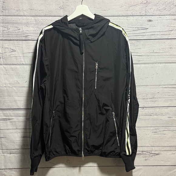 True Religion Sebastian Windbreaker - Picture 2 of 8